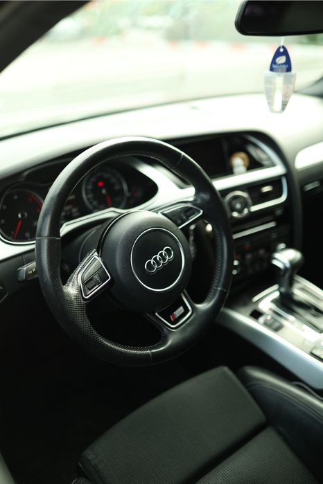 Audi A4, 2.0 TDI, Multitronic, S-line