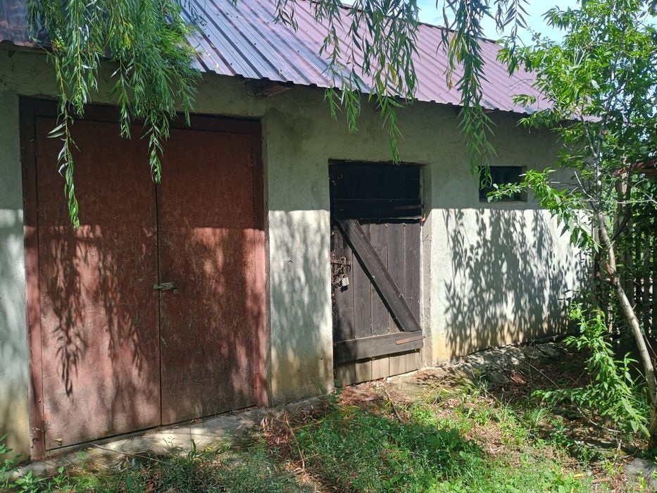 Vând casā in Crestur