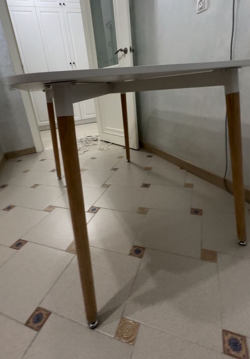 Продам СТОЛ кухонный