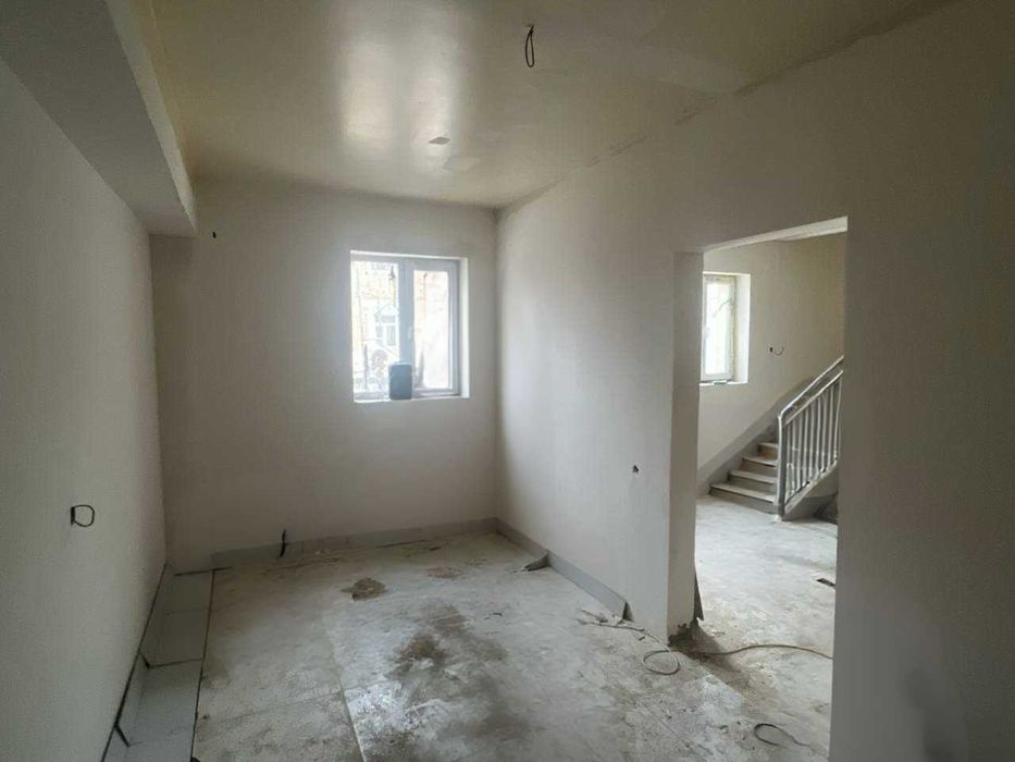 Сдаётся в аренду 2-х этажное помещение коттедж 100 м² в центре Янгиюля