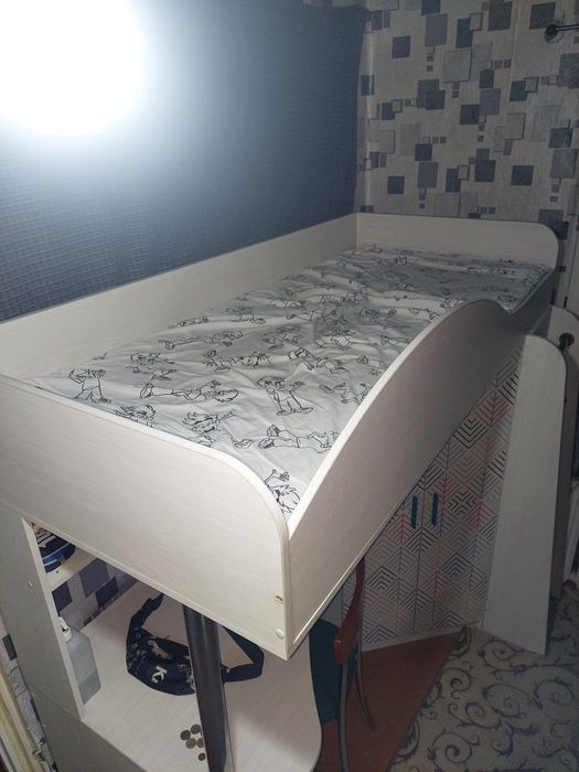 Продам детскую кровать