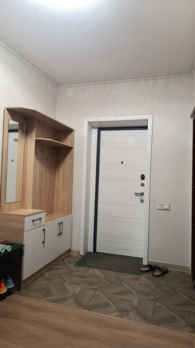 Прихожая вешалка