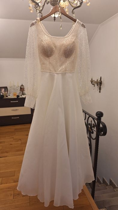 Vand rochie de mireasa