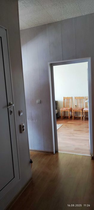 Дава се под наем Двустаен апартамент в Варна, Трошево - 40 кв.м за 260 € - Снимка #3