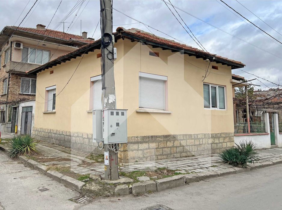 Продава се Къща в Нови пазар - 109 кв.м за 780 €/кв.м - Снимка #1