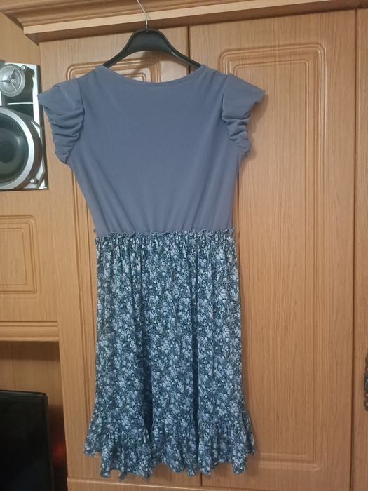 Продам платье состояние хорошее