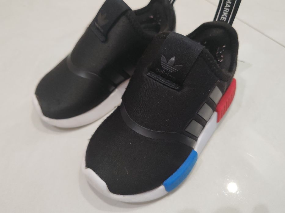 Детски маратонки Adidas номер 22