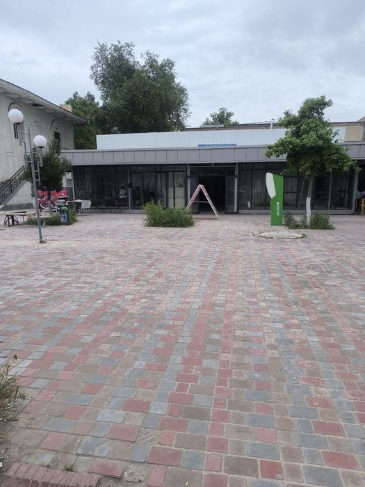 Продается здание в центре города