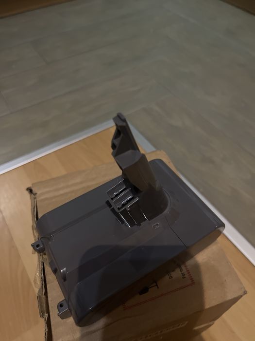 Батерии за Dyson V7