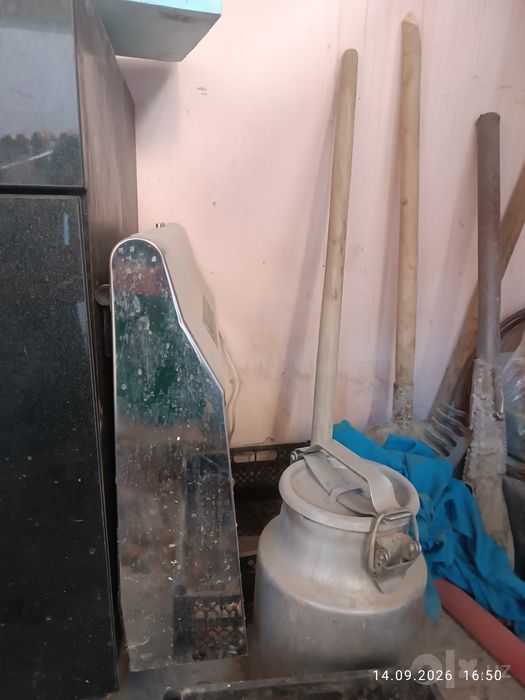 Продается кухонный вытяжка газовая плита ипечки и т д