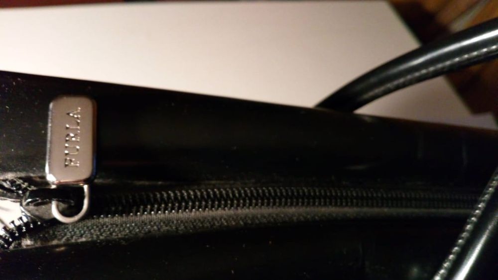 Дамска бизнес чанта FURLA, Италия