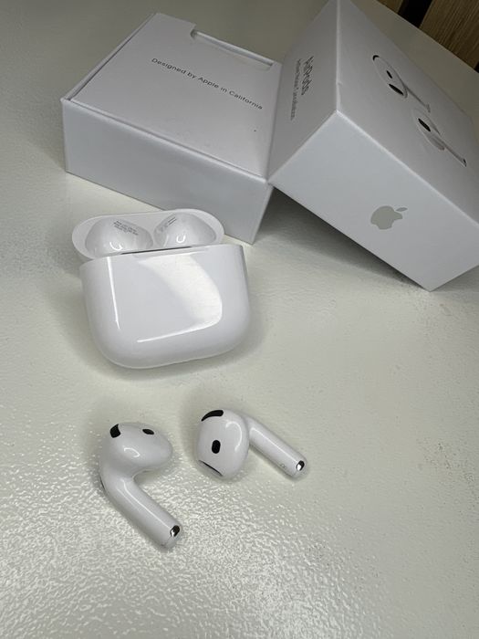 casti airpods4 ANC