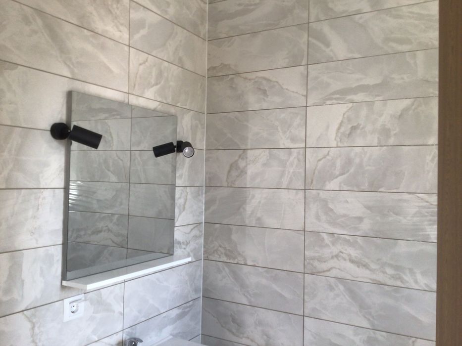 finisaje exterioare sau interioare,case la roșu sau la cheiei,tencuieli mecanizate,placări cu polistiren sau vata,montaj rigips zona Oradea +/-20km