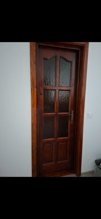 Usii de interior