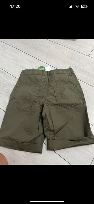 Pantaloni C&A noi cu eticheta