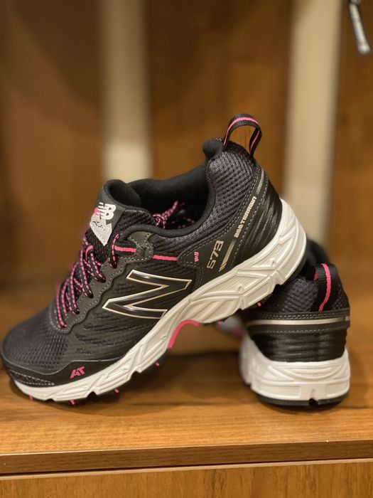 Кроссовки new balance