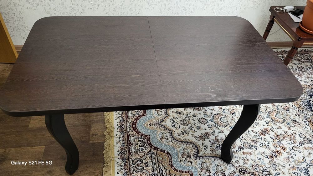 Стол в отличном состоянии