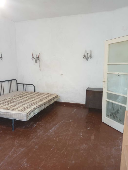 Продава се Етаж от къща в София, Център - 65 кв.м за 1108 €/кв.м - Снимка #2