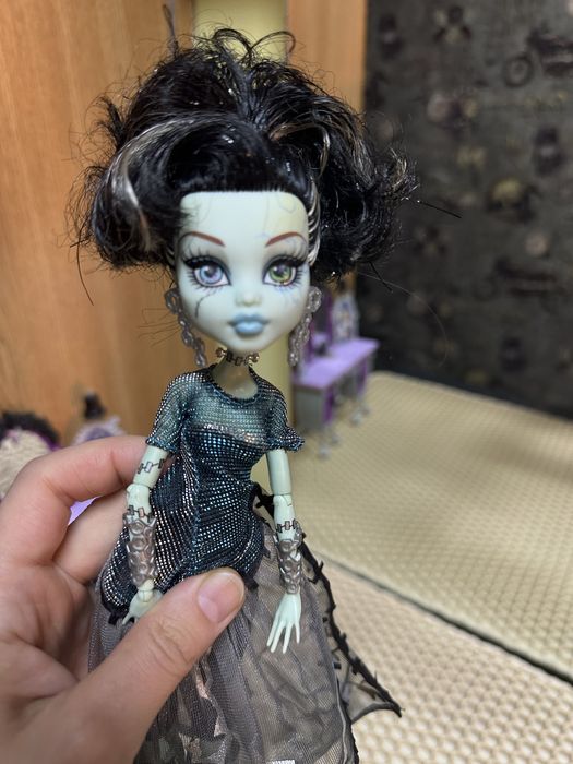 Продам куклу монстр хай!
