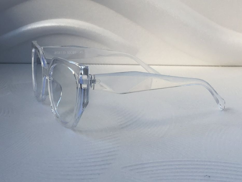 Модерни дамски прозрачни очила за компютър 2024