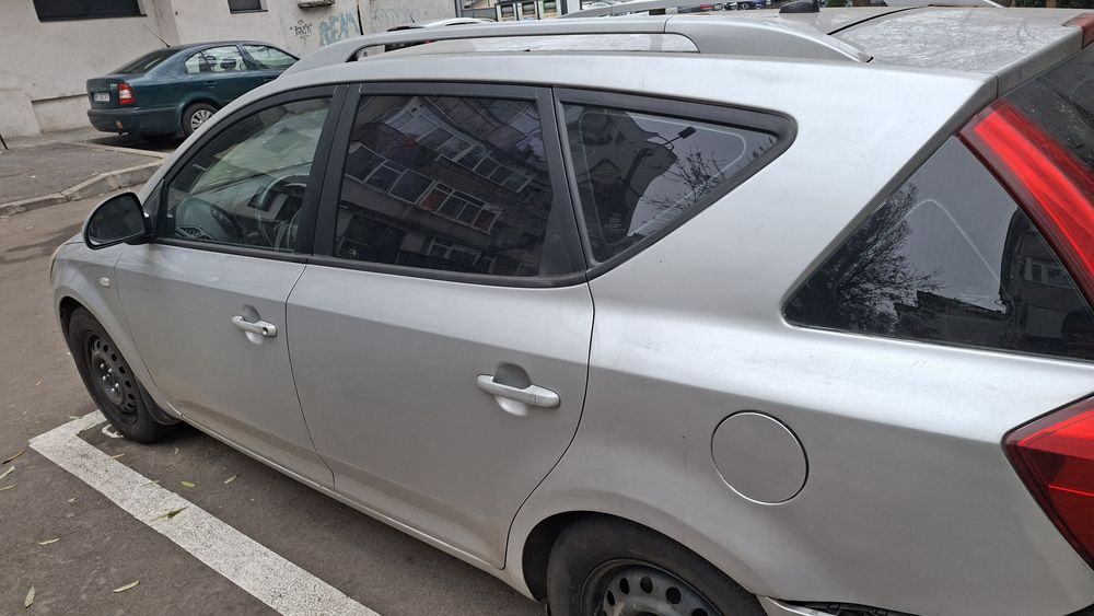 Kia ceed avariata