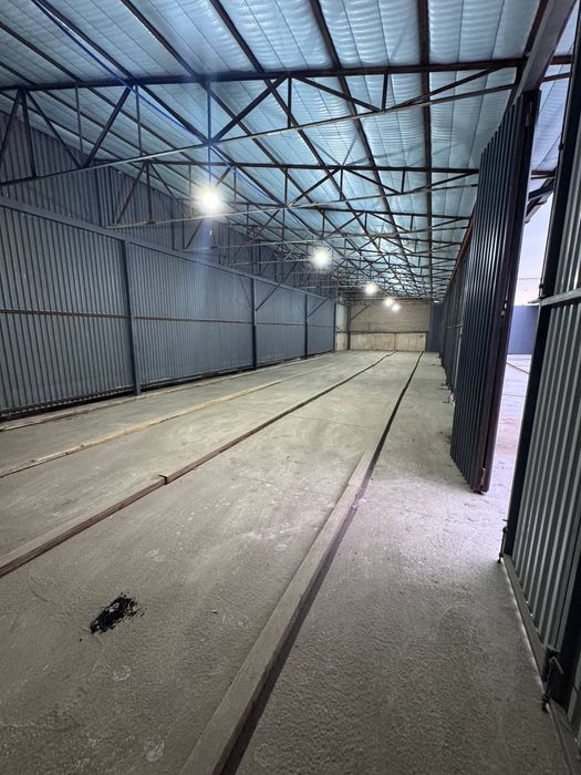 Сдаётся складное помещение. Расположен вдоль дороги.