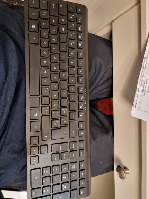 vand kit mouse si tastatura HP WIRELESS