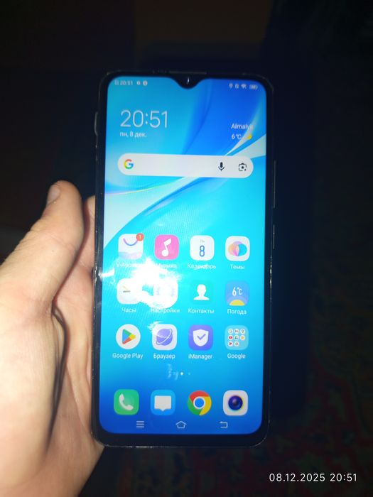 Телефон Vivi Y12