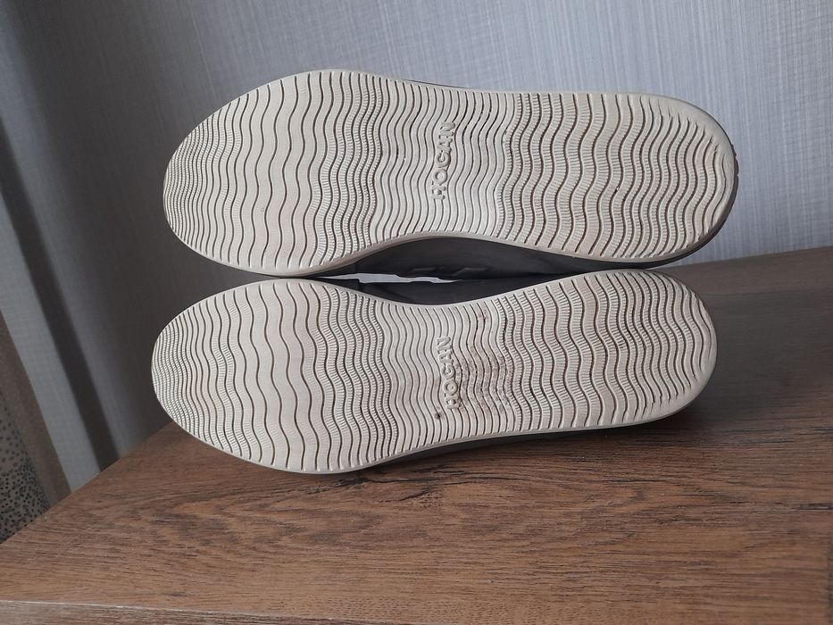 HOGAN мъжки обувки 42 номер.