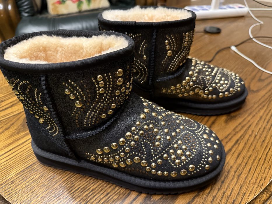 Уги на натуральном меху