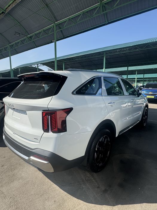 Kia Sorento   2024/25 Yangi