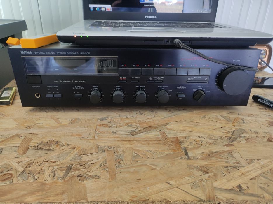 Ресивър Yamaha rx300