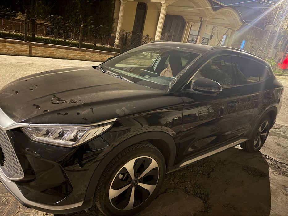 Продается BYD SONG PLUS черного цвета