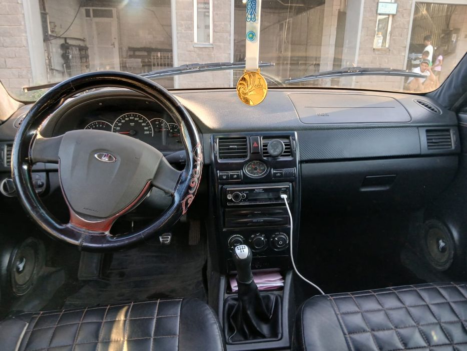 Lada Priora 2013 года