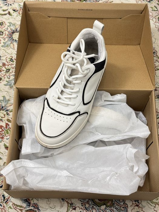 Продам зимние кроссовки