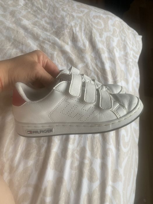 Маратонки на Tommy Hilfiger Намалени на 30лв.