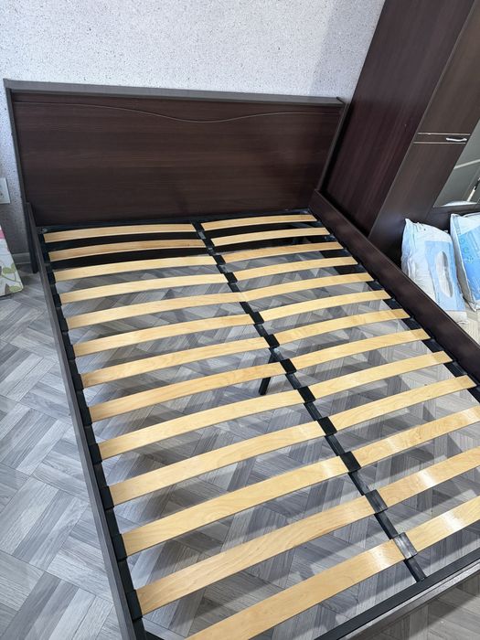 Продам кровать 160*200