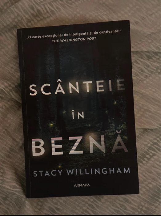 Scanteie in bezna carte