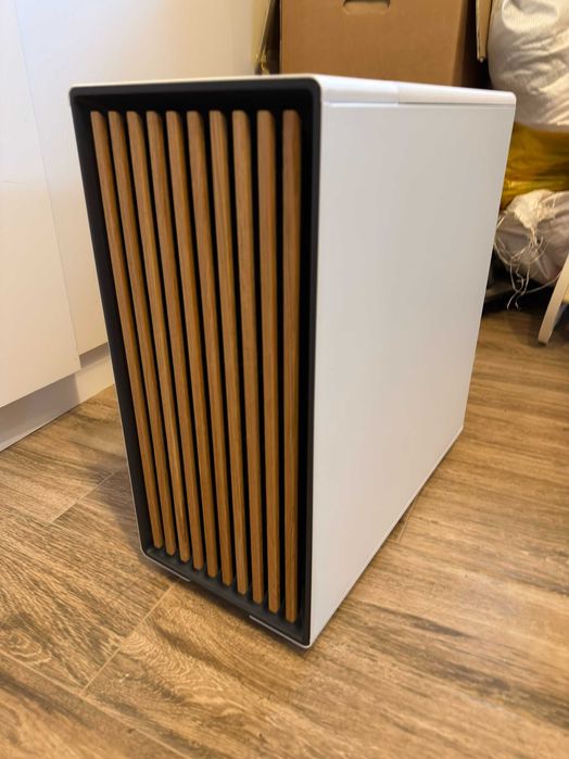 Кутия Fractal Design North /mATX/Mini-ITX, прозорец, без захранване