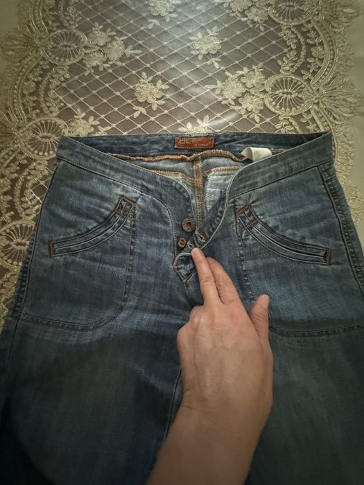 Джинсы женское
