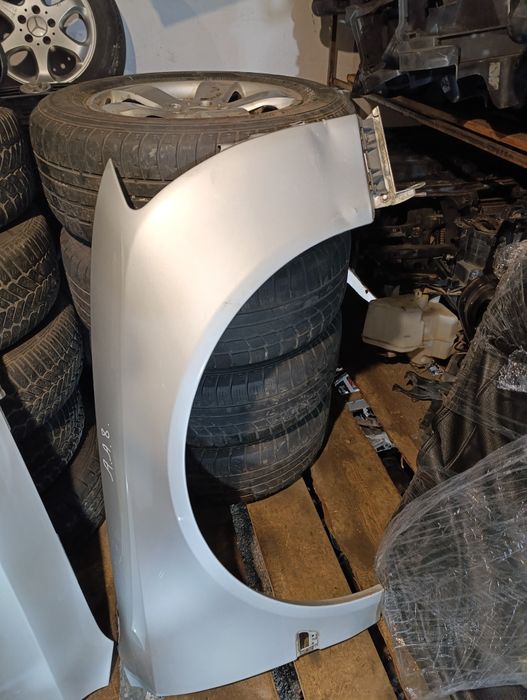 Крылья на Ауди А8D3 из Германии