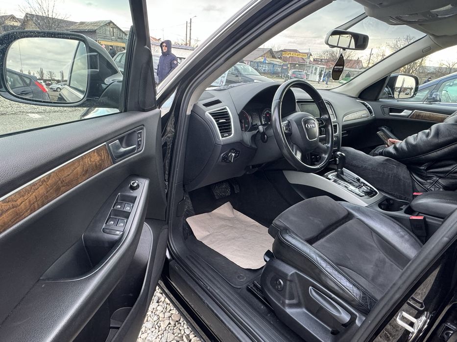 Audi Q5-Quattro- 2.0 tdi Automat import Germania