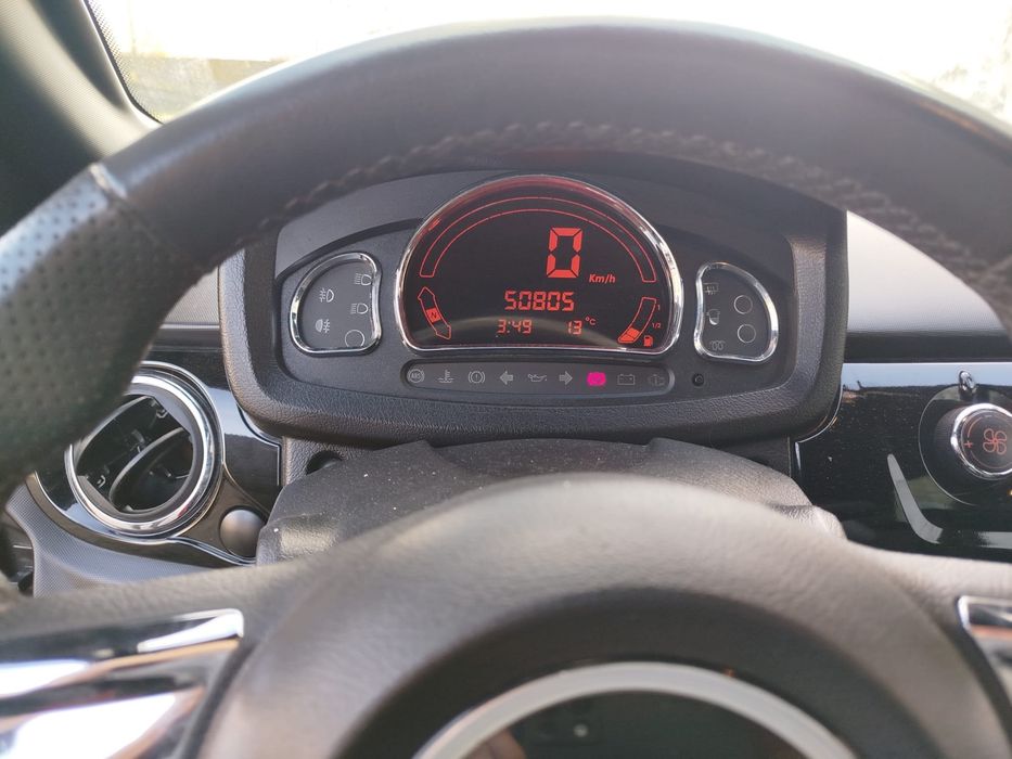 Masina 16 ani Microcar M8