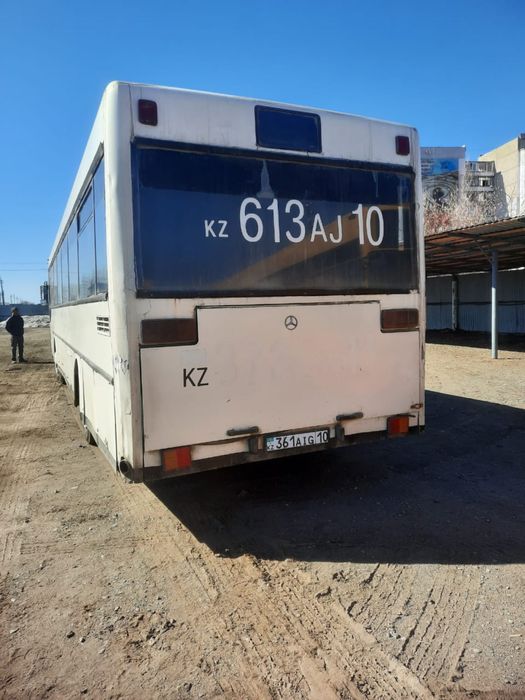 Автобус Мерседес
