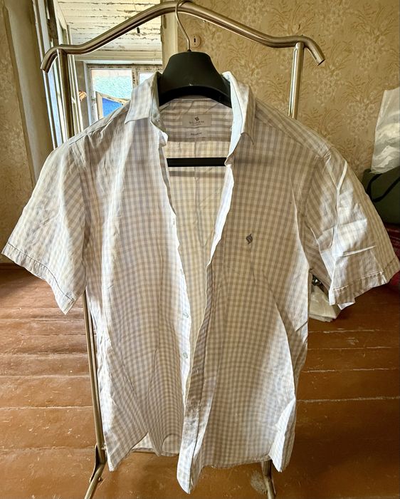 Продается разные рубашки и костюмы в отличном состоянии