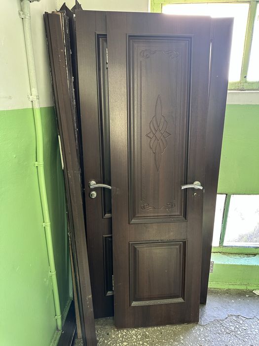 Продам межкомнатые плотные двери
