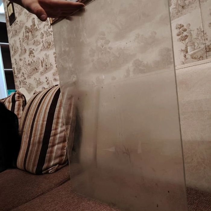 Стекла прочные разные