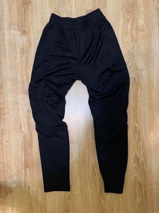 Анцунг - Under armor