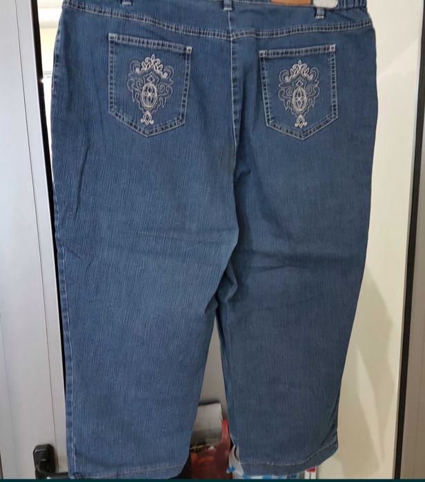 Дънкови  и ленени бермуди BIANCA голям размер