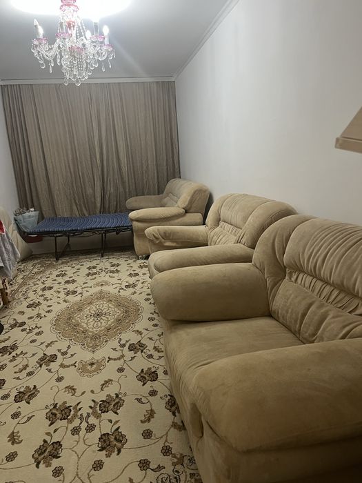 Продам диван с креслом